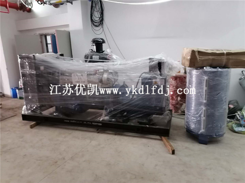 2020年7月11日，250KW濰柴發(fā)電機(jī)組交付廣西某房地產(chǎn)公司用備用電源