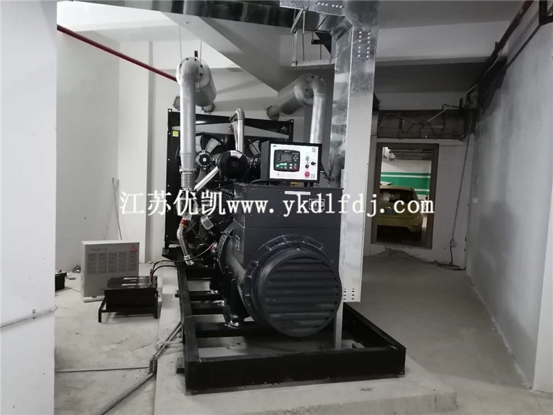 2020年8月5日，南寧某寫(xiě)字樓項(xiàng)目1000KW上海凱普發(fā)電機(jī)組完成安裝調(diào)試培訓(xùn)工作