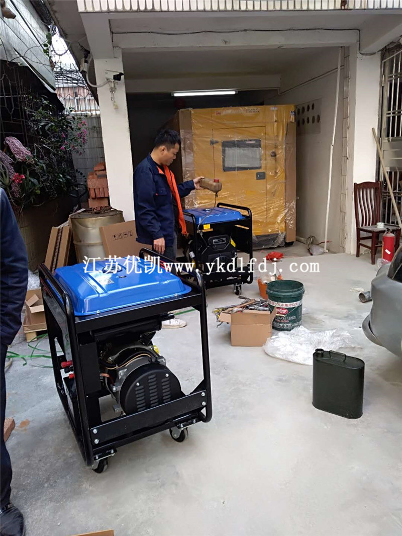 2020年10月21日，美國科勒2臺 玉柴發(fā)電機組靜音型200KW交付廣西農(nóng)業(yè)銀行使用