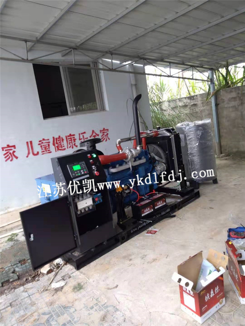 2020年12月23日，12臺150KW濰柴發(fā)電機組交付廣西衛(wèi)生院使用