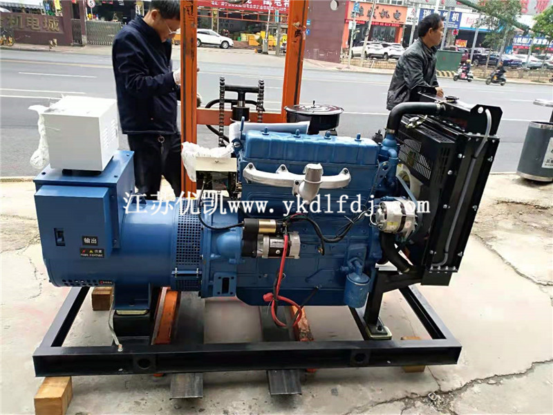2021年4月5日，養(yǎng)殖客戶來(lái)拉走一臺(tái)30KW濰柴發(fā)電機(jī)組