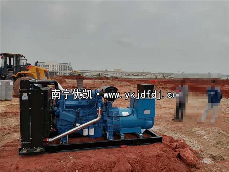 2022年3月12日，玉柴300KW柴油發(fā)電機組交付廣西南寧某工業(yè)園工地使用