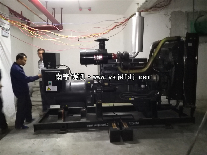 2022年8月3日，300KW凱普發(fā)電機(jī)組安裝調(diào)試現(xiàn)場(chǎng)