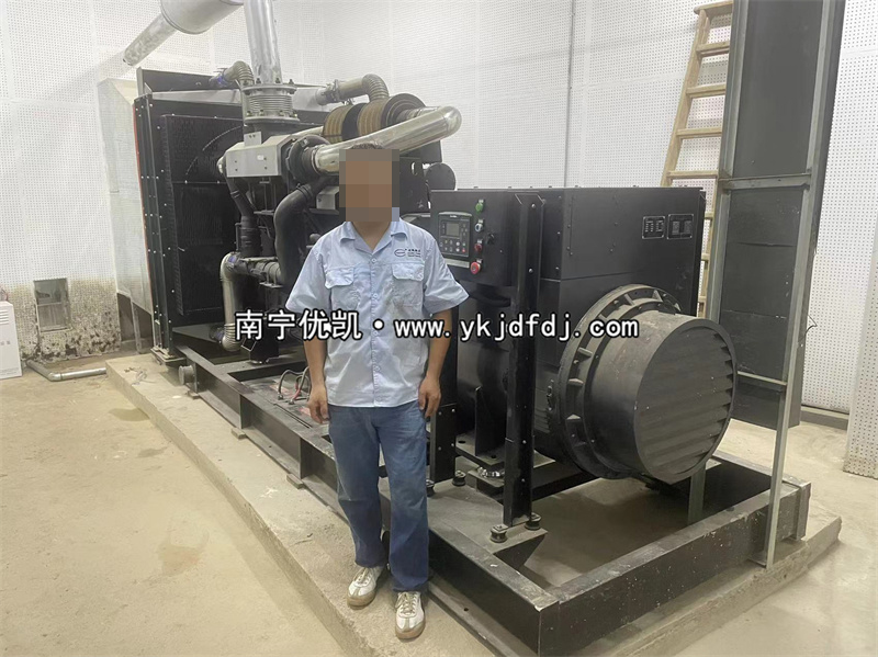 2022年8月23日，800KW上柴發(fā)電機(jī)組含機(jī)房降噪工程江西某單位安裝調(diào)試完畢