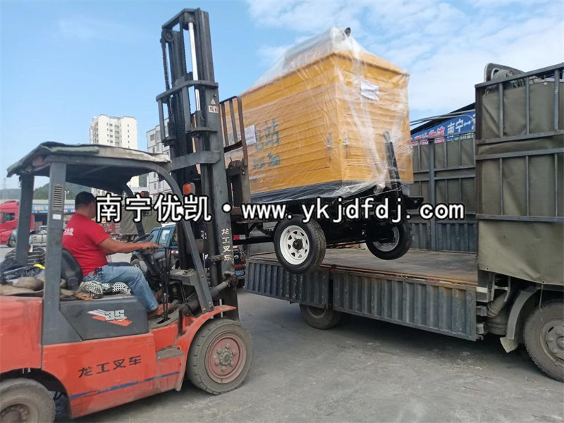 2022年11月7日，150kw玉柴發(fā)電機(jī)組防雨型移動拖車發(fā)貨廣西大化