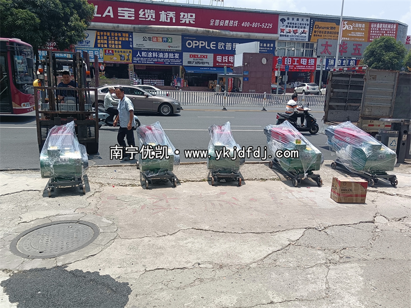 2023年7月26日，非洲項目出口5臺單缸柴油發(fā)電機組試機發(fā)貨大連港口