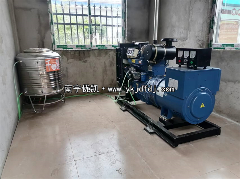 2024年1月30日，廣西衛(wèi)生院項(xiàng)目5臺50kw雷納柴油發(fā)電機(jī)組到貨安裝