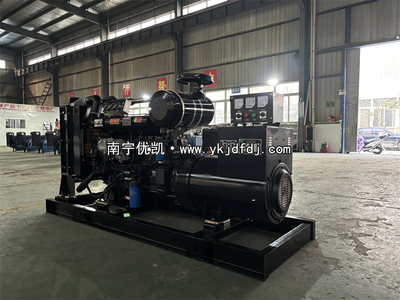 2025年3月13日，120kw濰坊雷納柴油發(fā)電機(jī)組裝車發(fā)貨