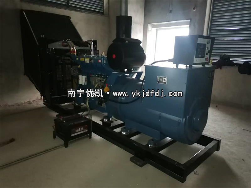 2025年4月25日，東興項(xiàng)目400kw華磊柴油發(fā)電機(jī)組安裝完成并通過(guò)驗(yàn)收