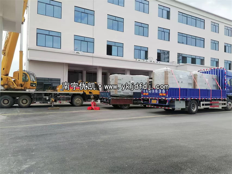 2025年6月23日，平果項(xiàng)目3臺(tái)低噪音柴油發(fā)電機(jī)到貨