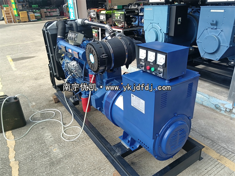 2025年7月25日，來(lái)賓項(xiàng)目120KW柴油發(fā)電機(jī)組試機(jī)并發(fā)貨